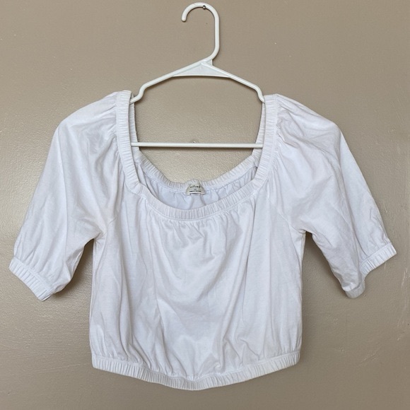 Tops - 🌟Host Pick🌟Wilfred Aritzia Caila Off The Shoulder Puff Sleeve Cropped Shirt